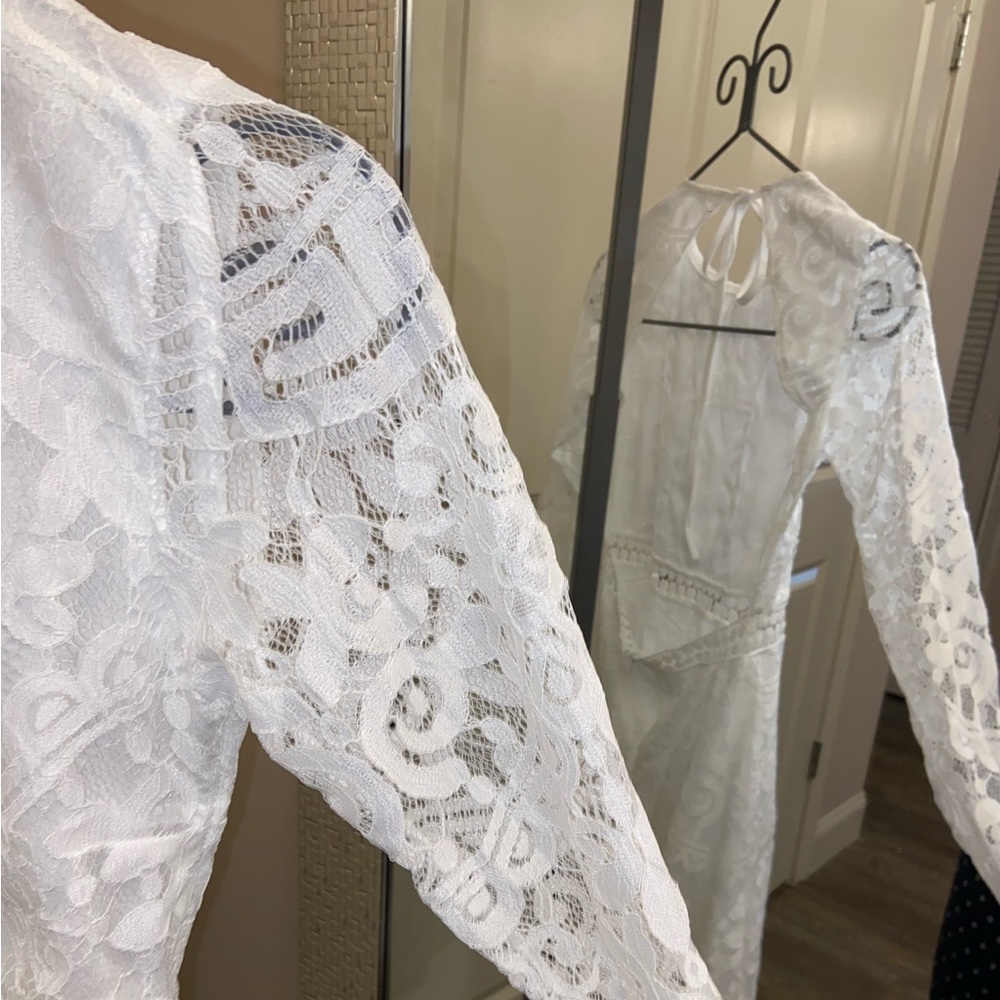 Black Tie Lady THE MEDINDIE DRESS WHITE with open lace boho backless dress - Picture 8 of 13